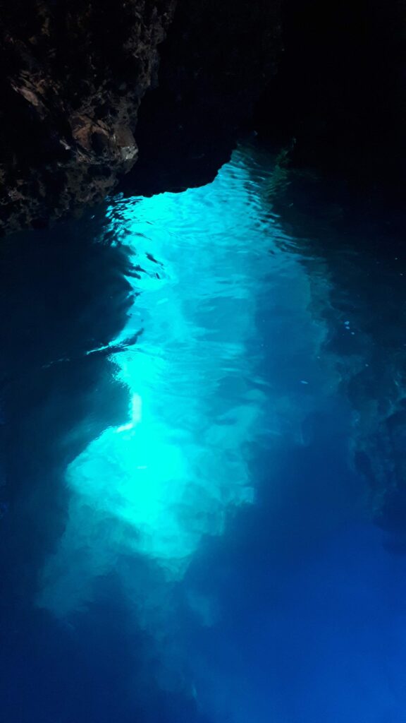 Grotta con Fessura a Taormina